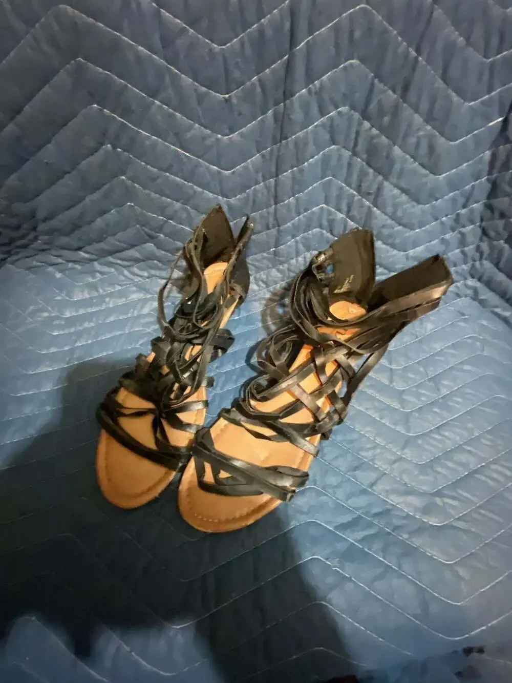a.n.a A New Approach Women's Black Gladiator Strappy Sandals with Back Zipper